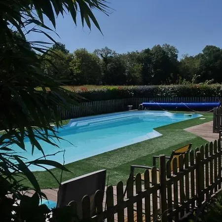 Bed and Breakfast Chateau De La Haye *