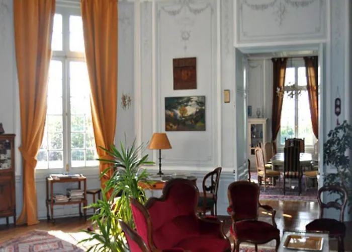 Chateau De La Haye * Contigné