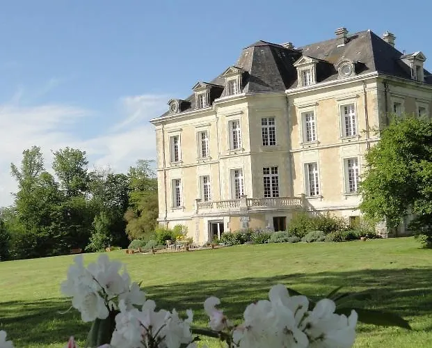 Chateau De La Haye Bed and breakfast